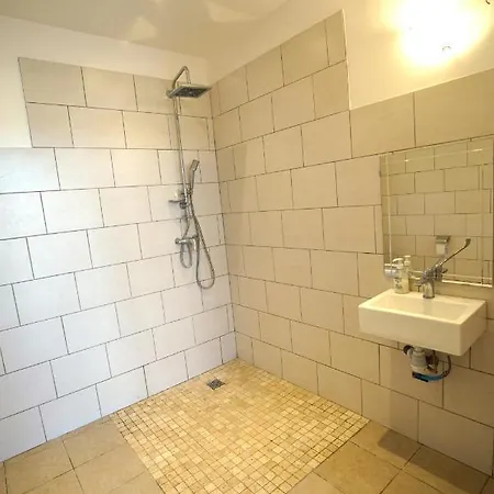 Arbre De Vie * Montagnac (Alpes-de-Haute-Provence)